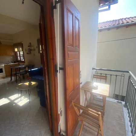 Zoya 's Apartamento Agriá