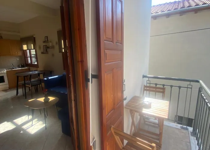 Zoya 's 아파트 아기라