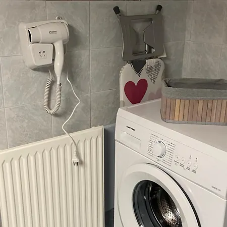 Zoya 's * أغريا