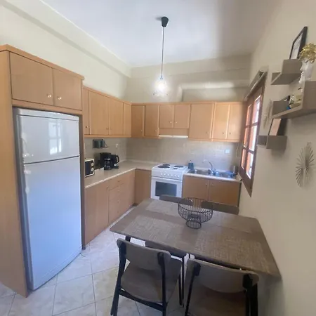 شقة Zoya 's أغريا