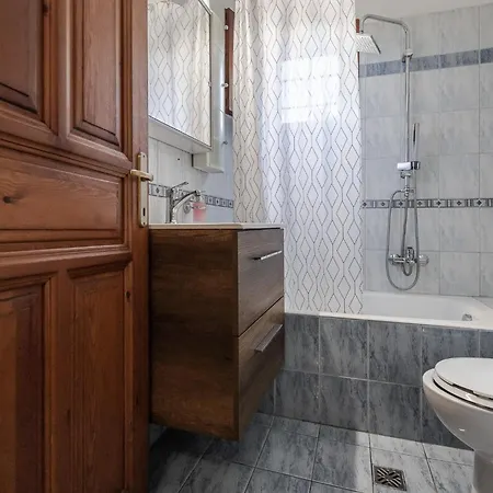 Zoya's Appartement Agriá